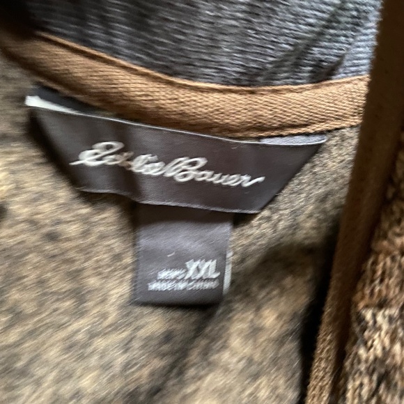 Men’s pull over - Picture 2 of 3